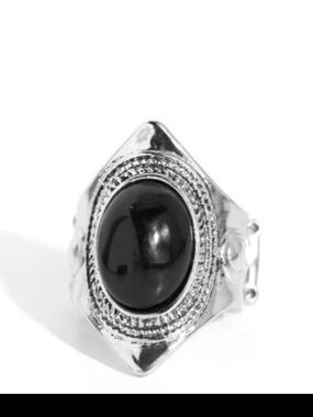 Safari Sightseer - Black Bead Silver Paparazzi Silver Black Oval Cabochon Ring